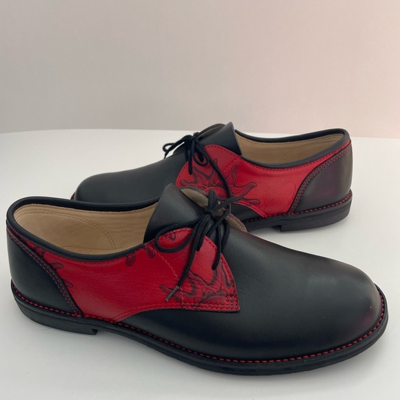 NEW handmade Oxford loafers red and black with sun detail - Picture 1 of 9